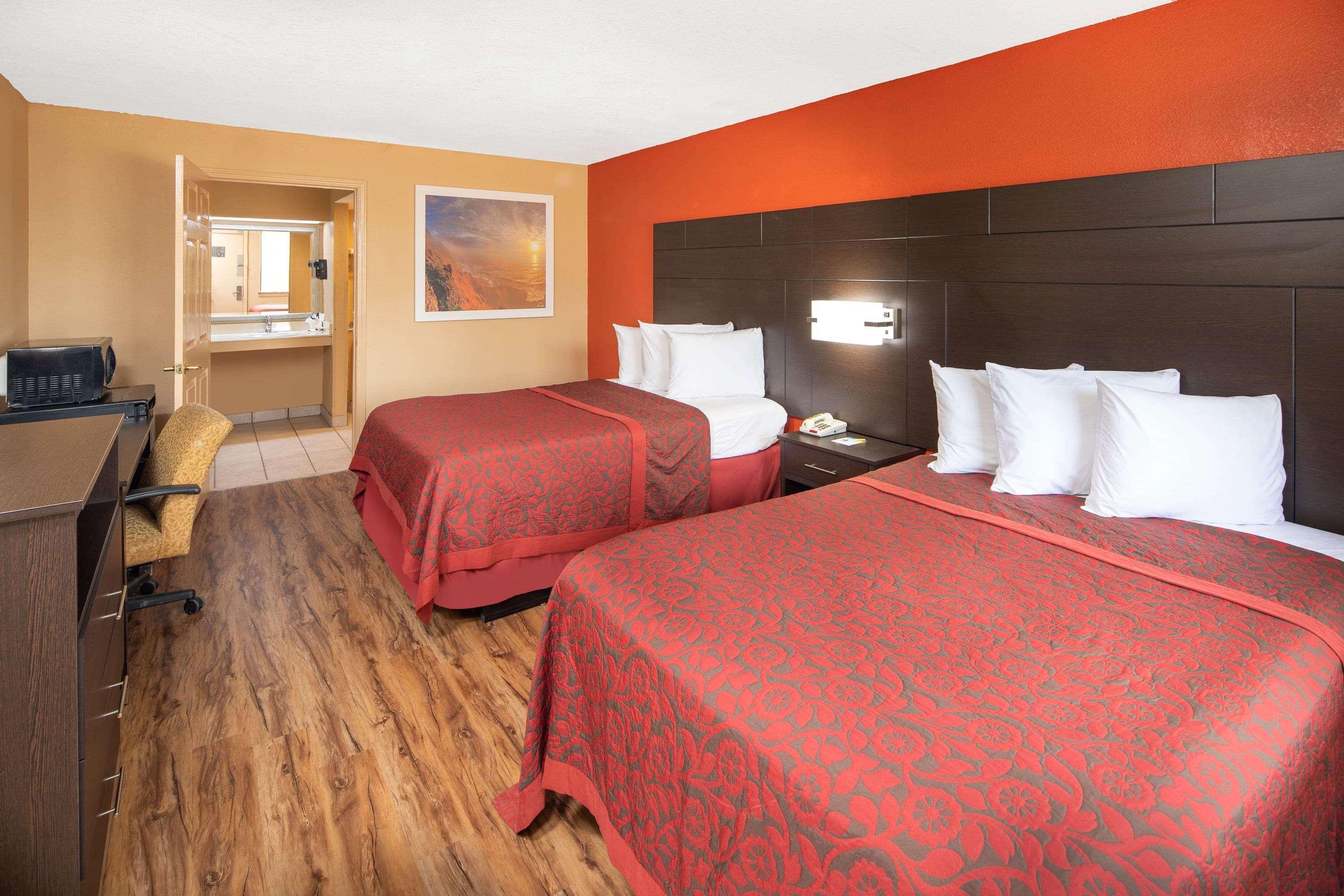 Days Inn By Wyndham Tupelo Dış mekan fotoğraf